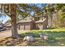 30 OAKWOOD HEIGHTS, Bracebridge, Ontario