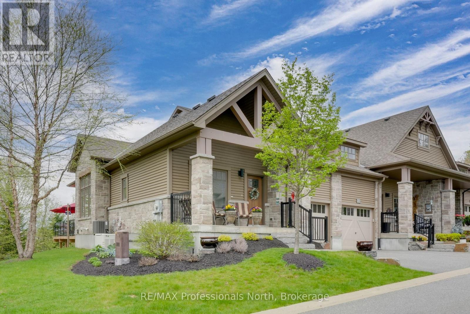 8 Serenity Place Crescent, Huntsville, Ontario  P1H 0C4 - Photo 1 - X13057030