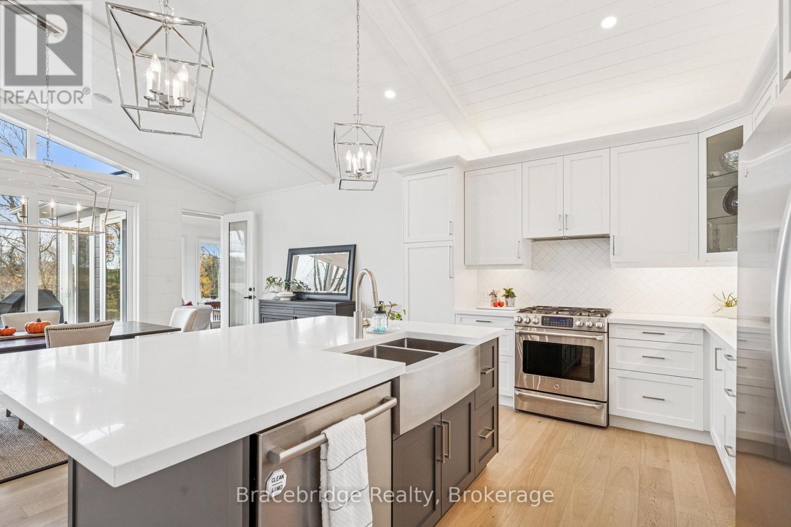 1006 Stephens Bay Road, Bracebridge, Ontario  P1L 1X2 - Photo 13 - X13060412