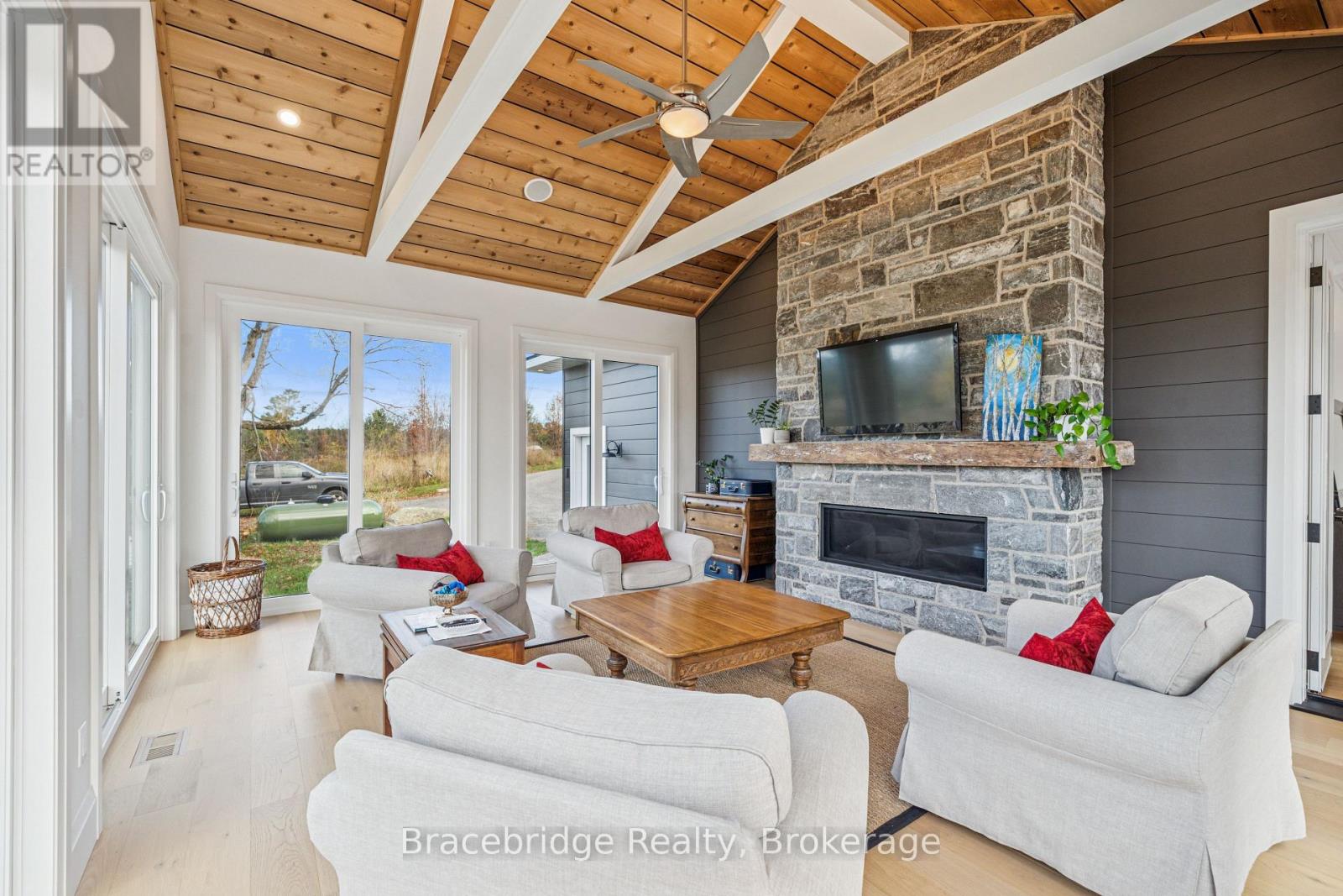 1006 Stephens Bay Road, Bracebridge, Ontario  P1L 1X2 - Photo 17 - X13060412