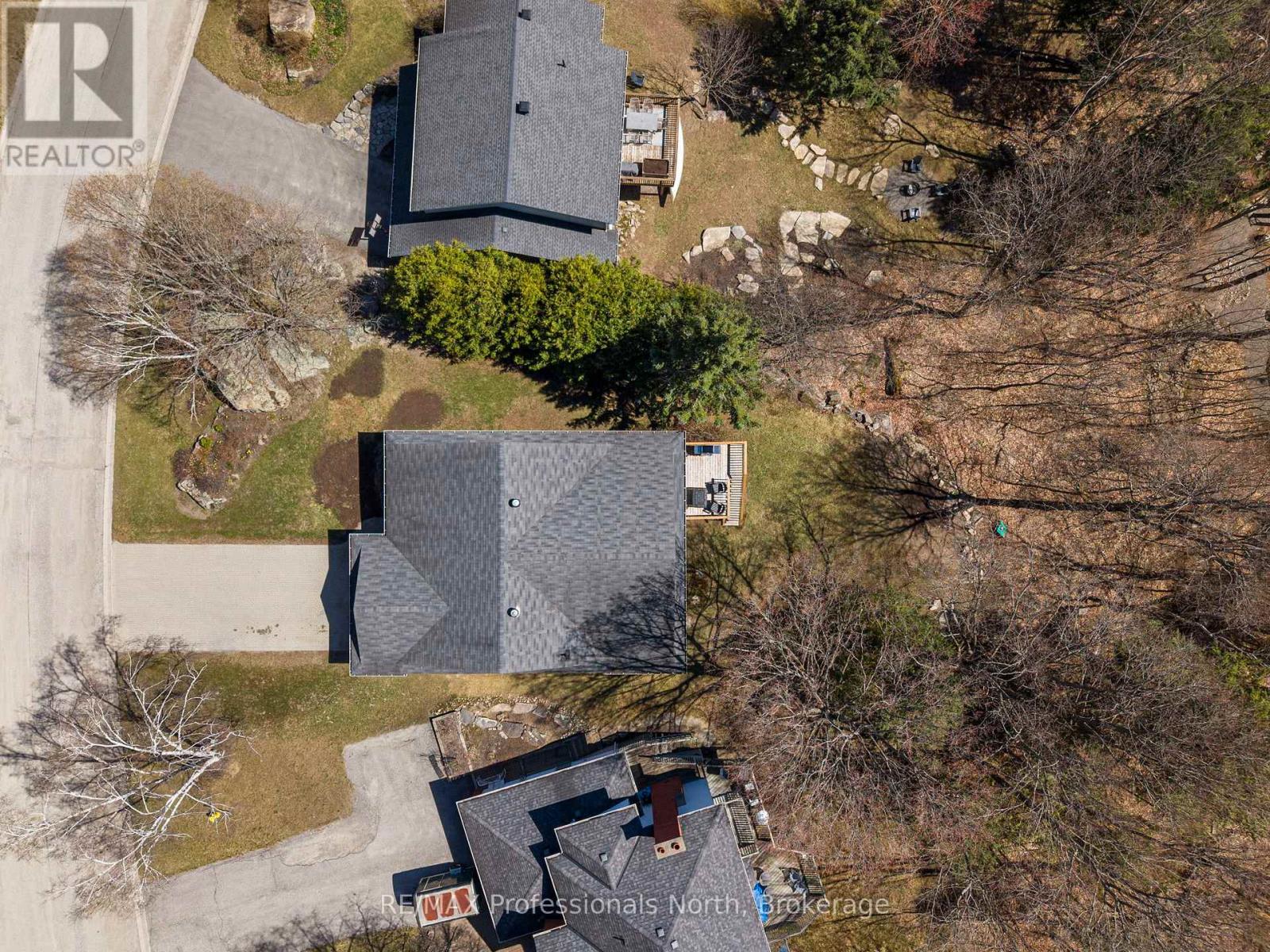 39 Glenwood Drive, Huntsville, Ontario  P1H 1B6 - Photo 3 - X13061478