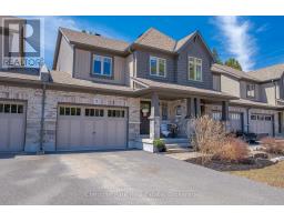 5 BROOKSIDE CROSSING, Huntsville, Ontario
