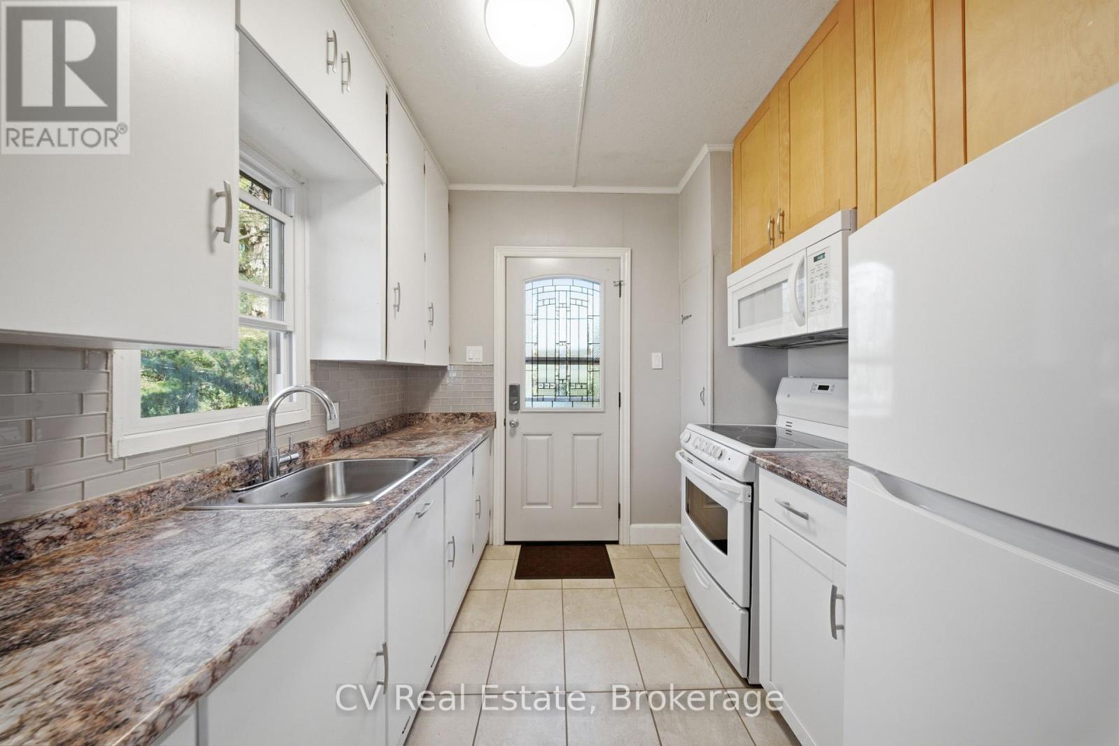 Unit #5 - 1117 - Bert Sims Road, Muskoka Lakes, Ontario  P0B 1M0 - Photo 11 - X13063392