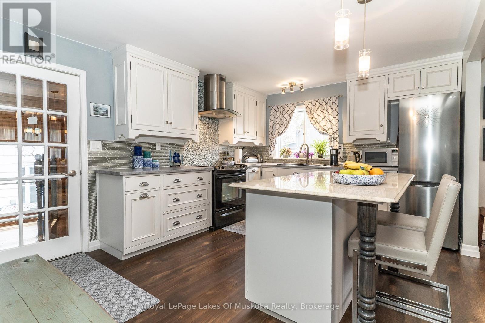 295 Bishop Street, Gravenhurst, Ontario  P1P 1J6 - Photo 5 - X13068426