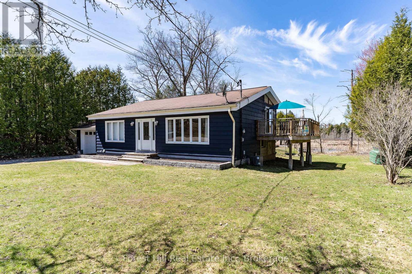 1022 Burgess Avenue, Muskoka Lakes, Ontario  P0C 1A0 - Photo 1 - X13069030