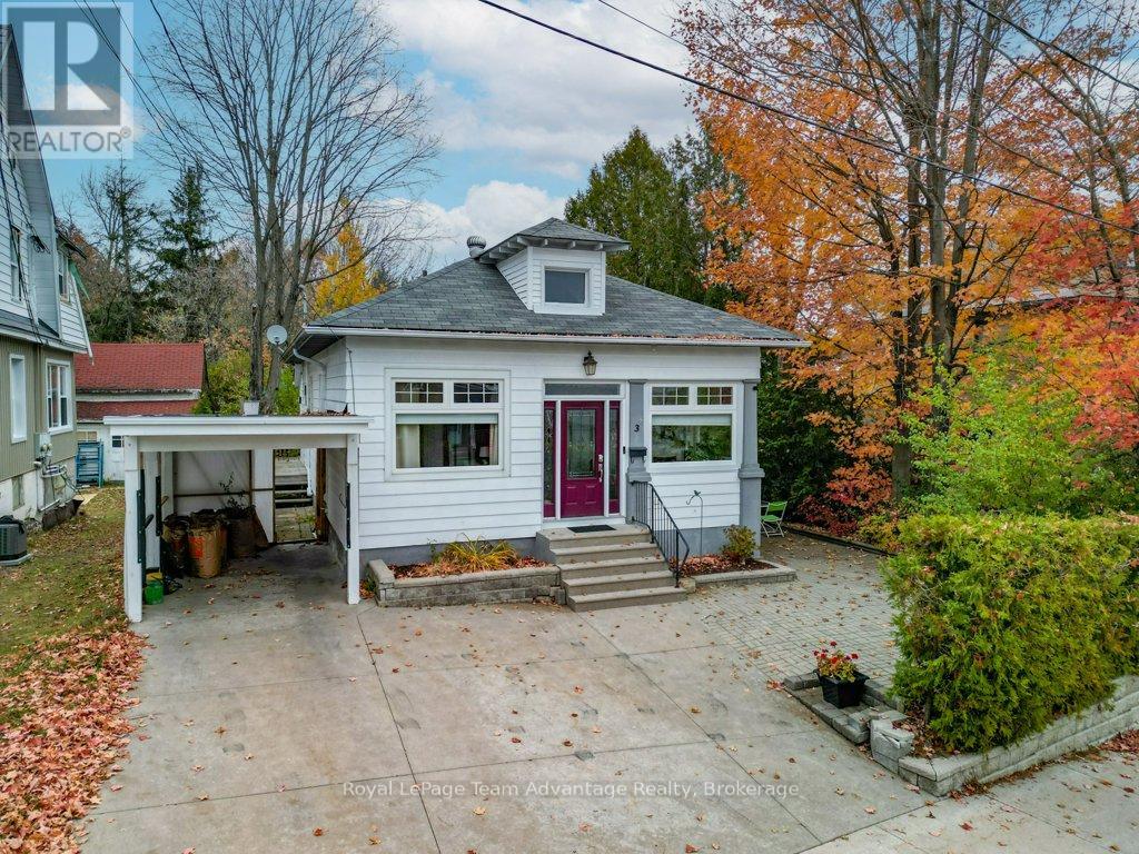 3 Belvedere Avenue, Parry Sound, Ontario  P2A 1Z8 - Photo 2 - X13069170