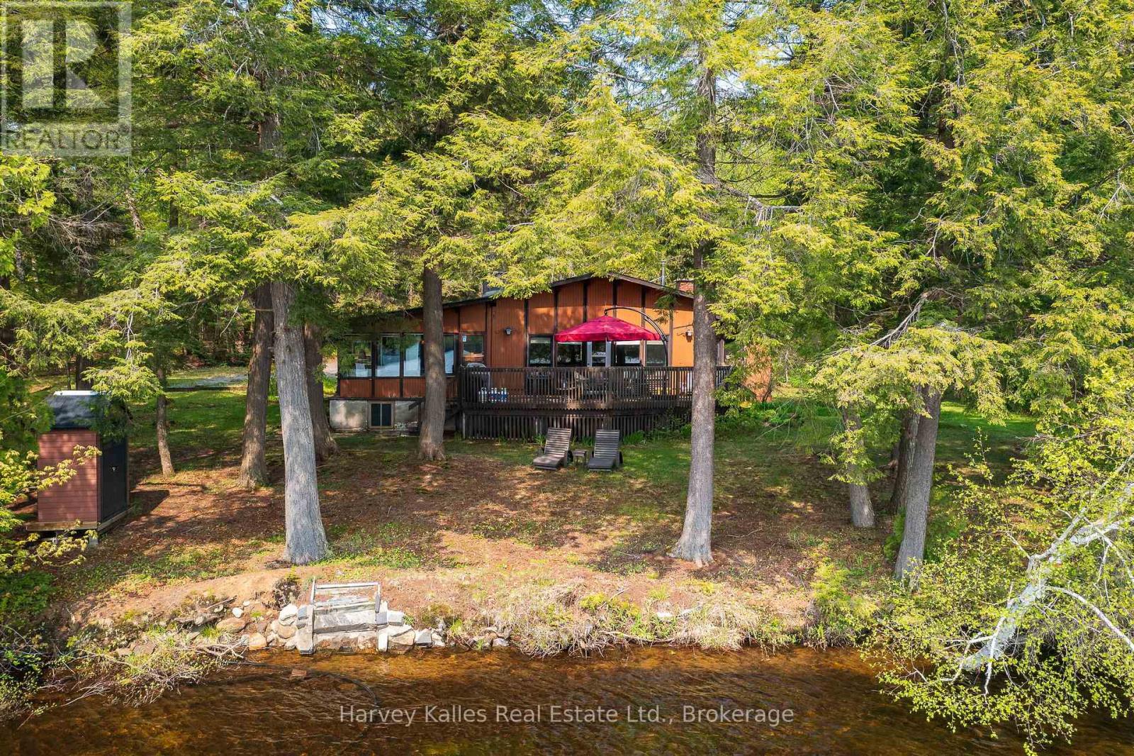 1033 Scott Lane, Lake Of Bays, Ontario  P1H 2J6 - Photo 1 - X13069398