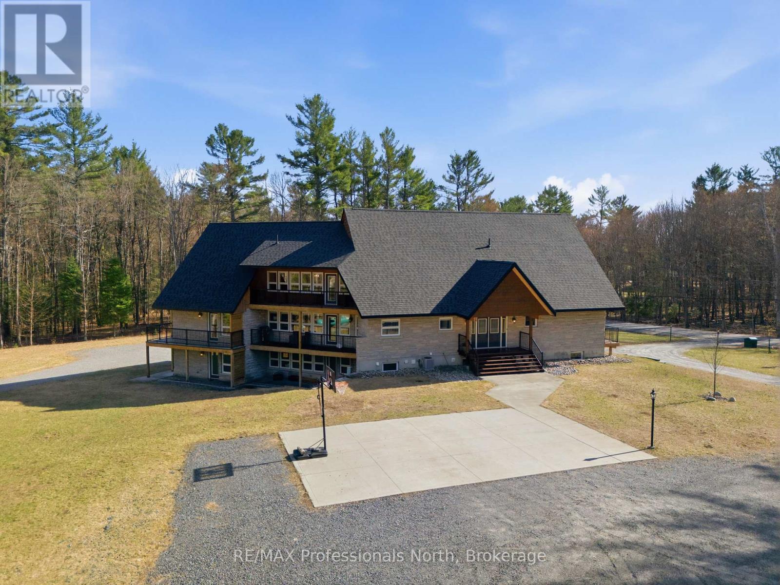 1196 Ravenscliffe Road, Huntsville, Ontario  P1H 2N5 - Photo 2 - X13069966