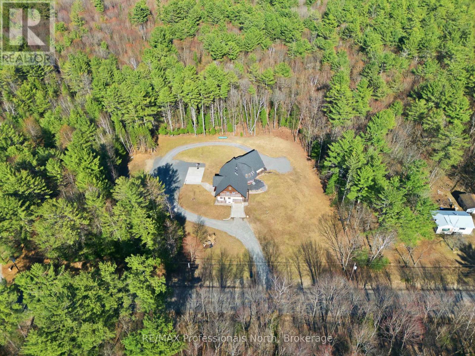 1196 Ravenscliffe Road, Huntsville, Ontario  P1H 2N5 - Photo 3 - X13069966