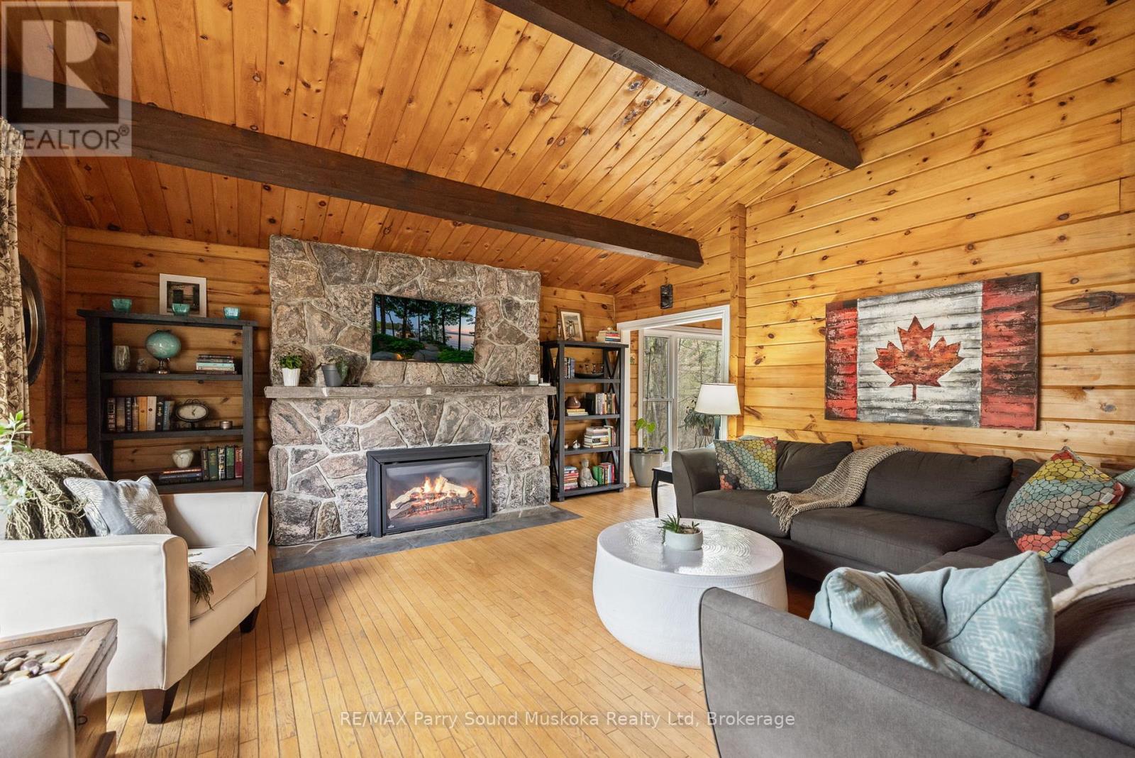 11 Brenda Avenue, Parry Sound, Ontario  P2A 2Y9 - Photo 3 - X13070506