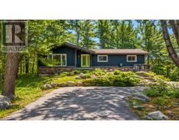 11 BRENDA AVENUE, Parry Sound, Ontario