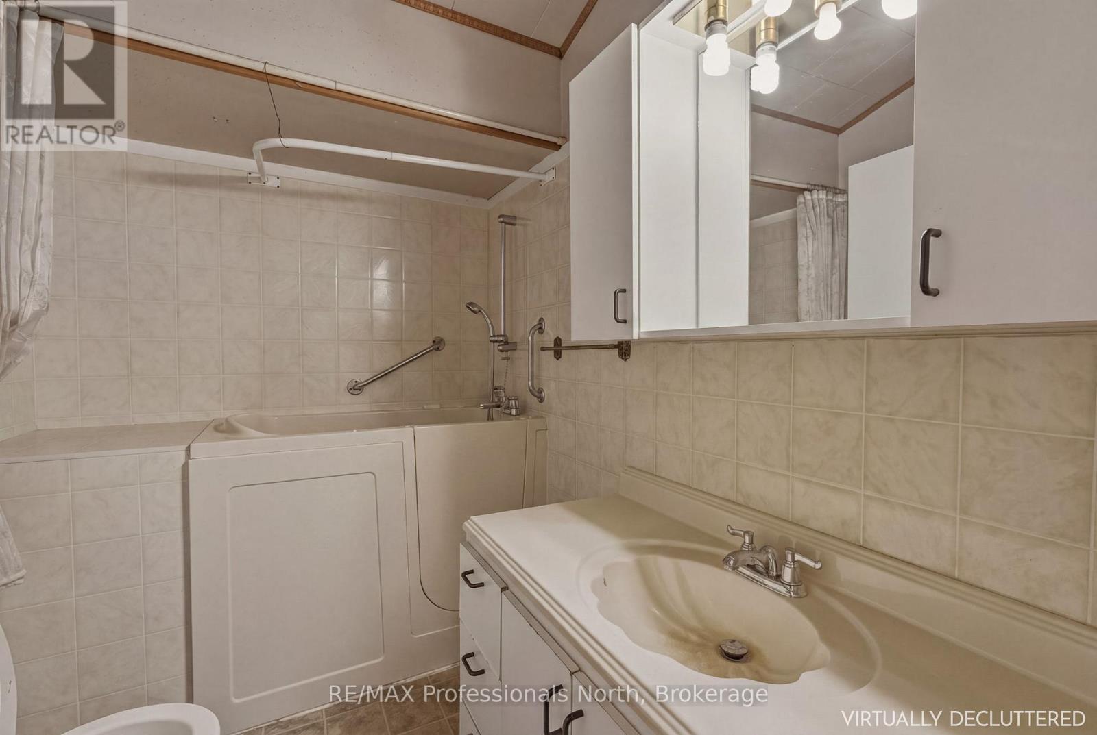 1056 Kirk Line W, Bracebridge, Ontario  P1L 1W9 - Photo 15 - X13073948