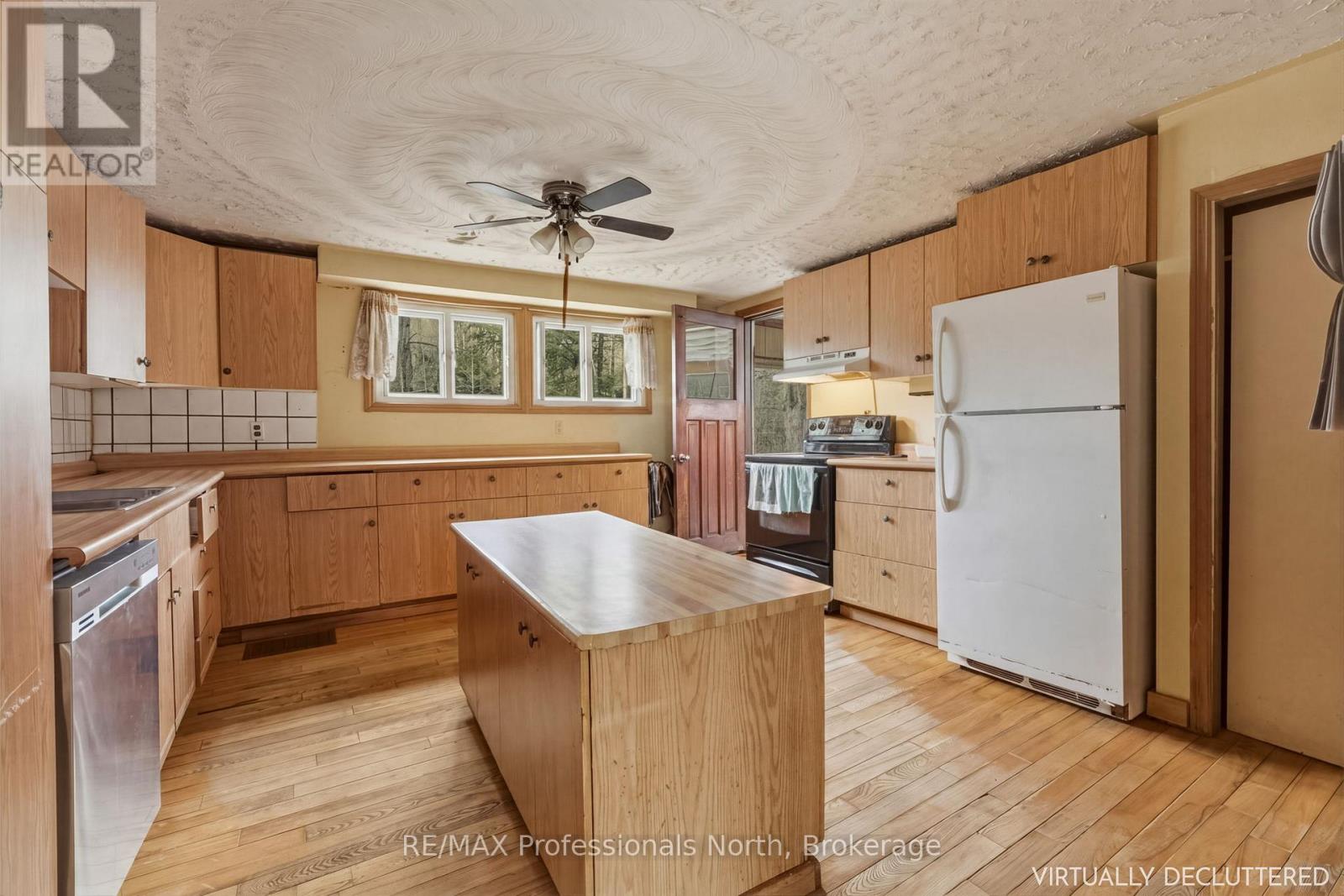 1056 Kirk Line W, Bracebridge, Ontario  P1L 1W9 - Photo 17 - X13073948