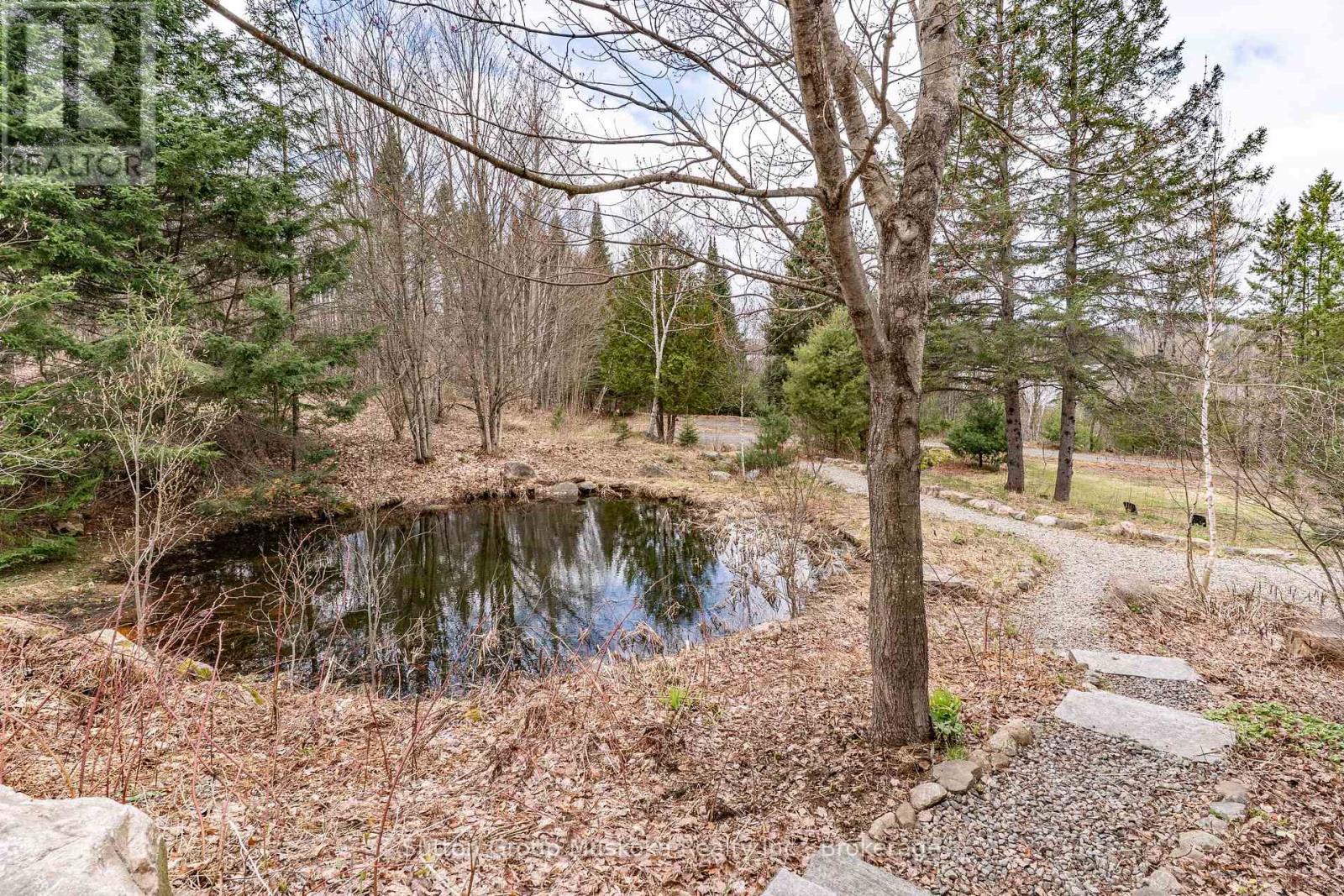 209 Swallowdale Road, Huntsville, Ontario  P1H 0A5 - Photo 9 - X13077080