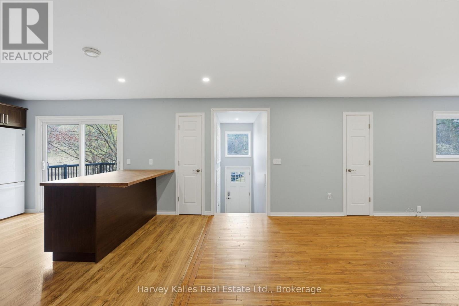 25 Ferndale Road, Muskoka Lakes, Ontario  P0B 1J0 - Photo 9 - X13078616