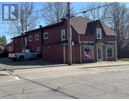 141 HOTCHKISS STREET, Gravenhurst, Ontario