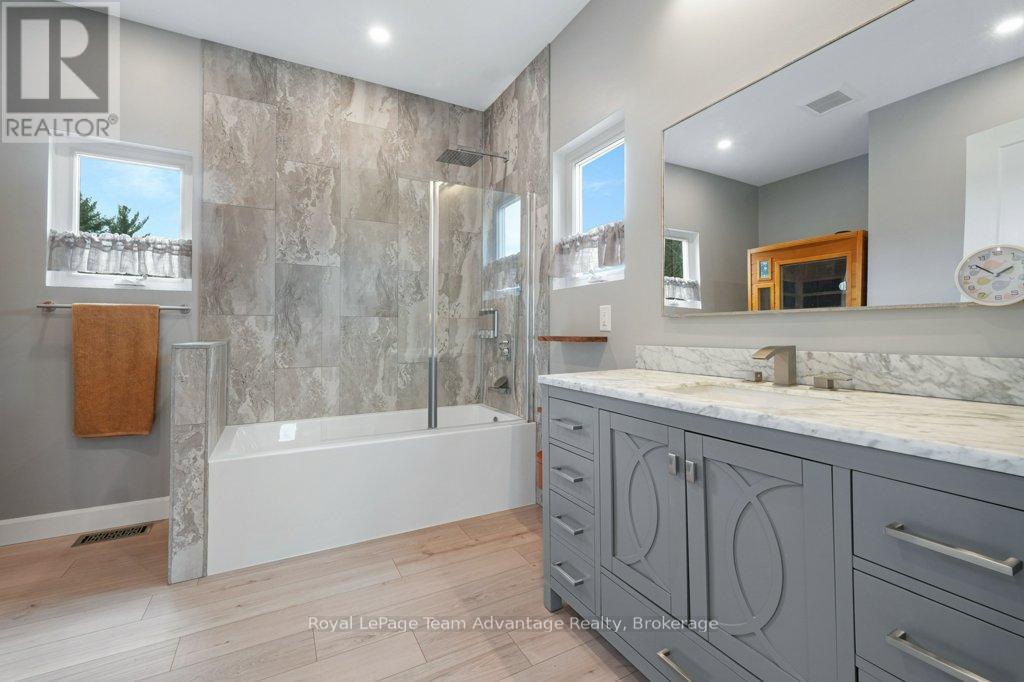 55 Dennis Drive, Parry Sound, Ontario  P2A 2H9 - Photo 23 - X13085982