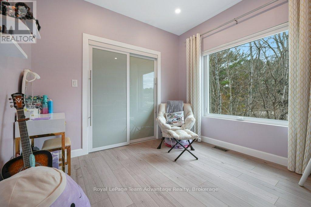 55 Dennis Drive, Parry Sound, Ontario  P2A 2H9 - Photo 28 - X13085982