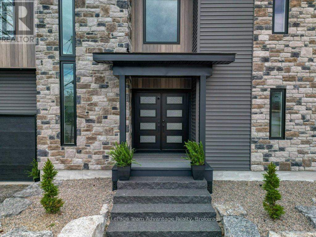 55 Dennis Drive, Parry Sound, Ontario  P2A 2H9 - Photo 40 - X13085982
