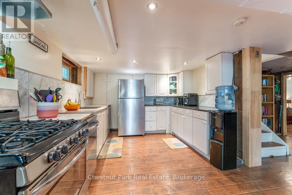 23 Ewing Street, Bracebridge, Ontario P1L 1C7 - Photo 26 - X13086102