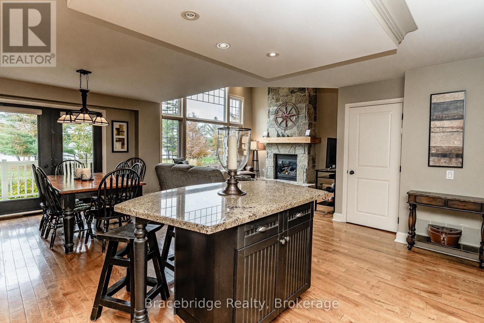 Carling 6 W7 - 3876 Muskoka Rd 118 Highway W, Muskoka Lakes, Ontario  P0B 1J0 - Photo 14 - X13086674