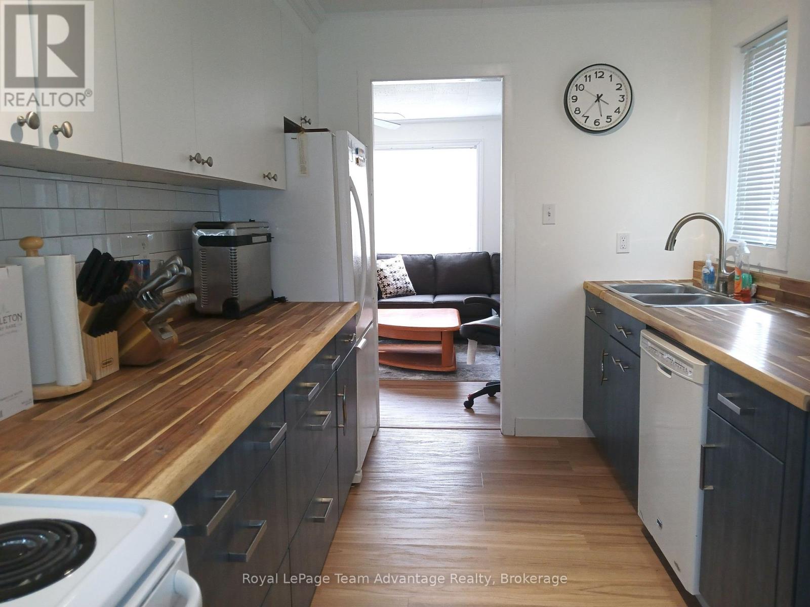 3 Riverdale Road, Parry Sound, Ontario P2A 1N8 - Photo 20 - X13086714