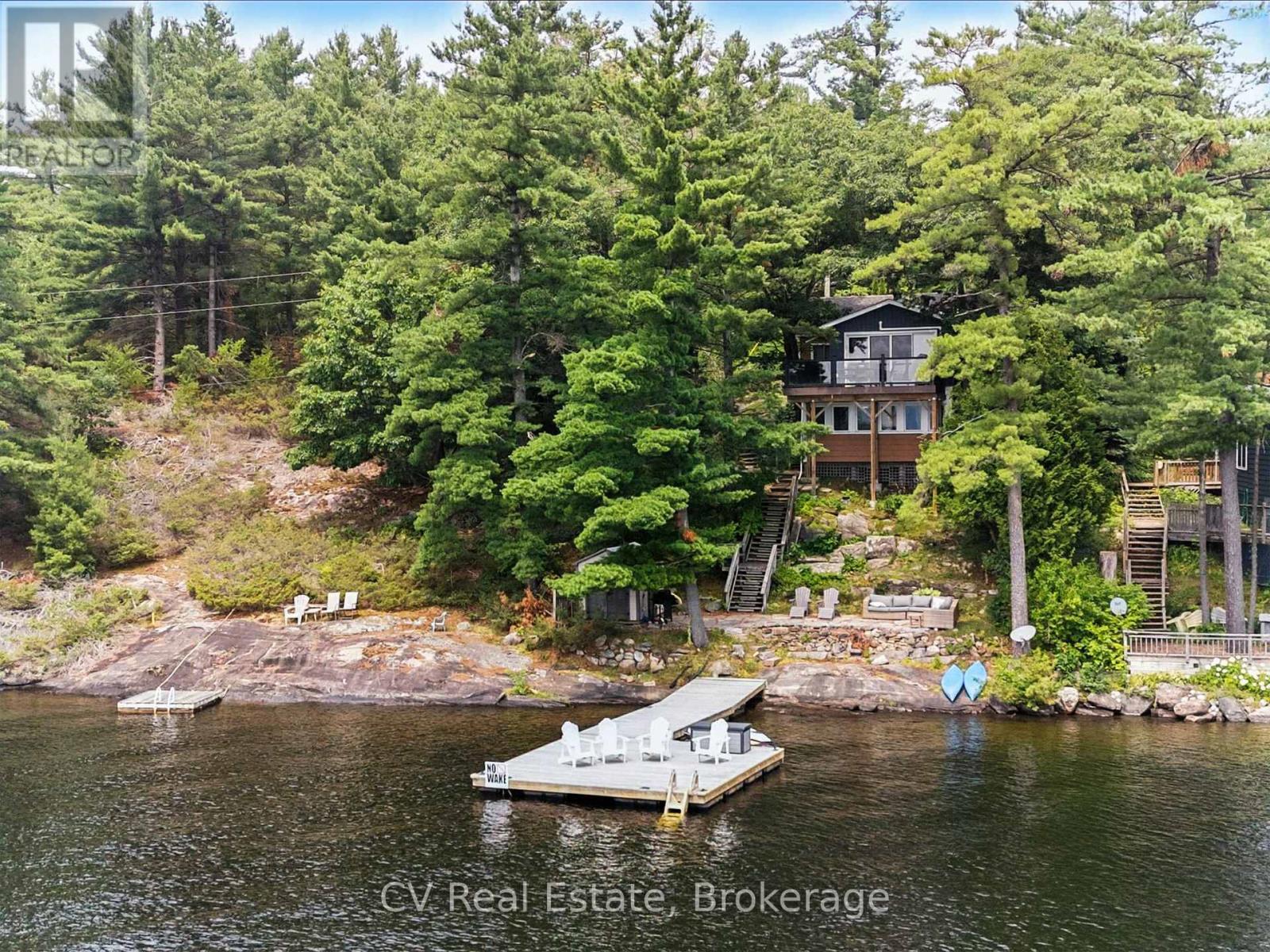 1166 Parkers Point Road, Gravenhurst, Ontario  P1P 1R2 - Photo 1 - X13088400