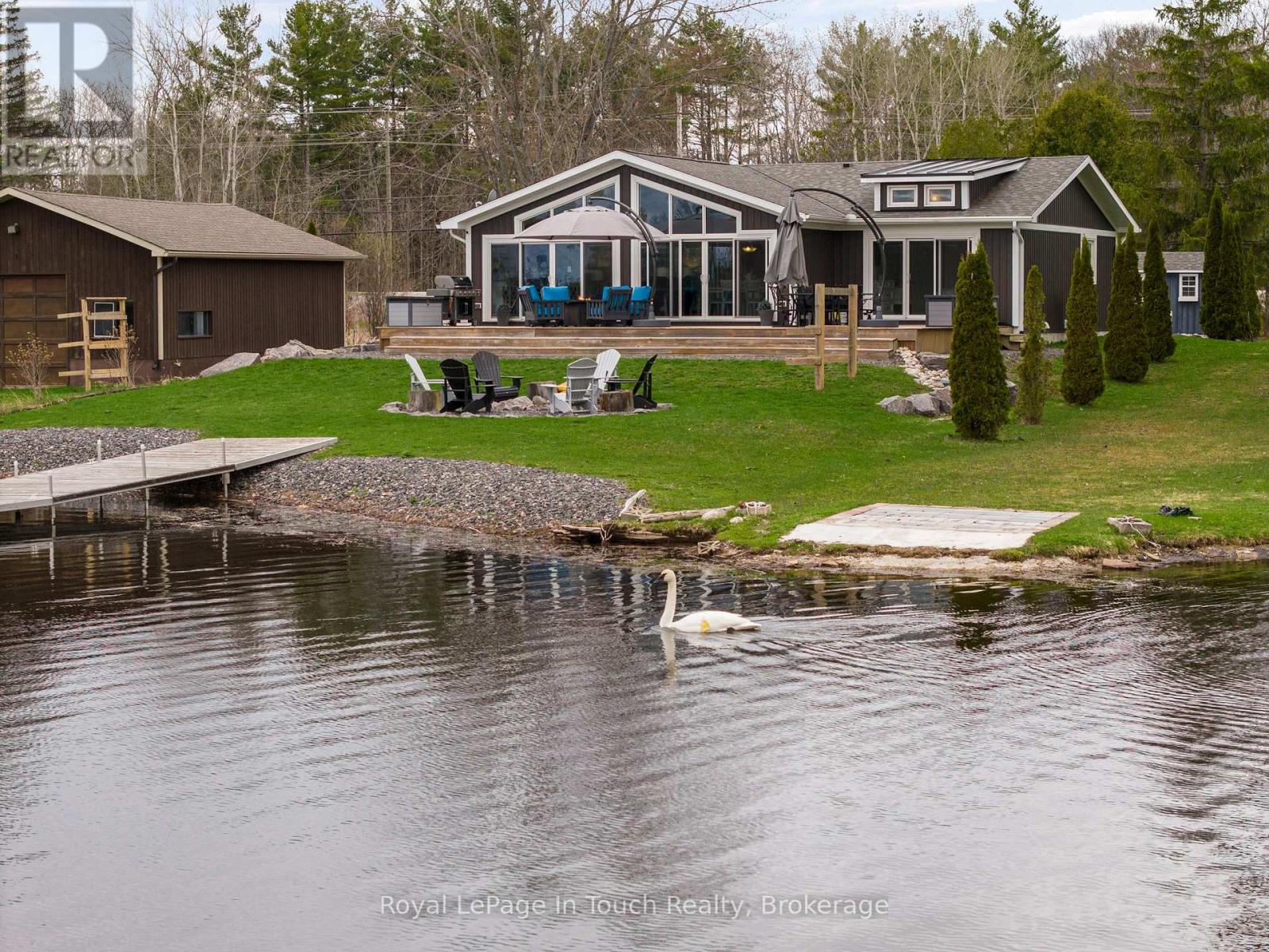110 Lone Pine Road, Georgian Bay, Ontario  L0K 1S0 - Photo 2 - X13088994