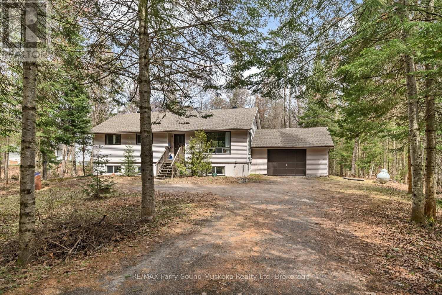 37 Humphrey Drive, Seguin, Ontario  P2A 2W8 - Photo 2 - X13089258