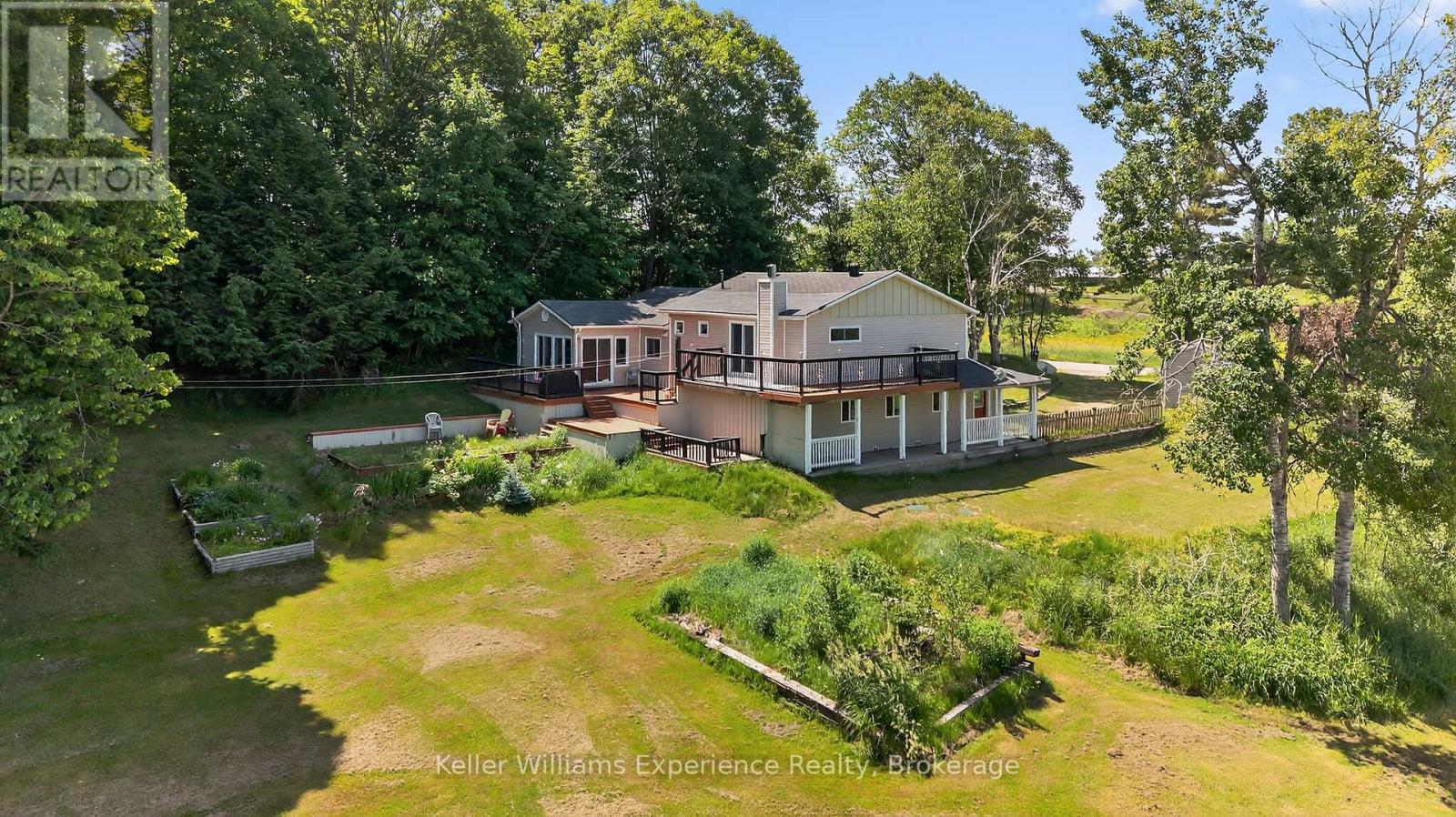 1236 Golden Beach Road, Bracebridge, Ontario  P1L 1W8 - Photo 1 - X13089408