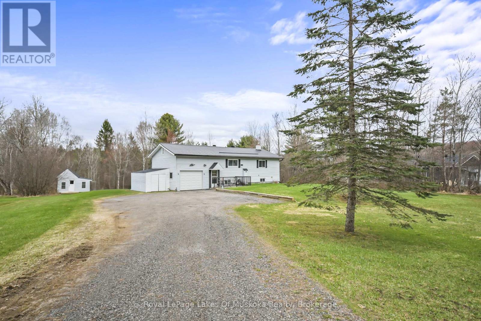 1040 Windermere Road, Muskoka Lakes, Ontario P0B 1M0 - Photo 1 - X13091066