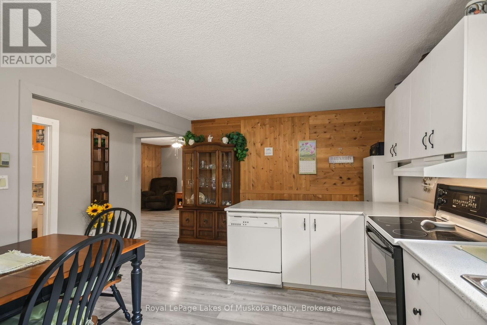 1040 Windermere Road, Muskoka Lakes, Ontario P0B 1M0 - Photo 6 - X13091066