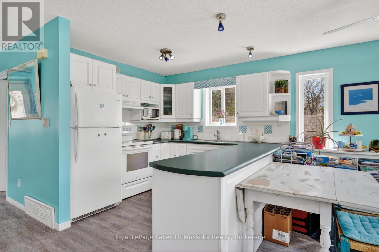 1616 Skyline Drive, Huntsville, Ontario  P1H 1A5 - Photo 10 - X13095248
