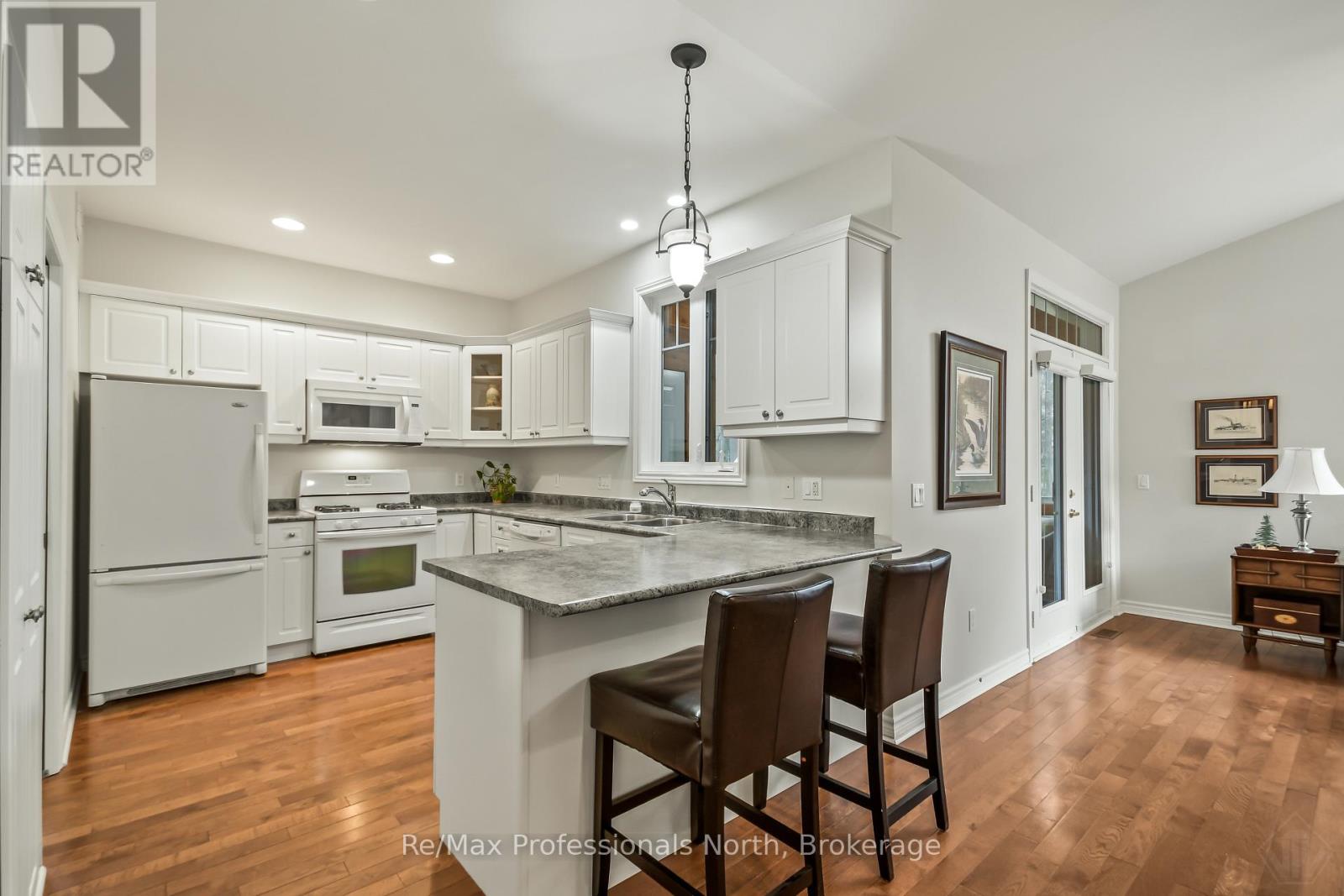 117 Hedgewood Lane, Gravenhurst, Ontario  P1P 1Z4 - Photo 12 - X13095308