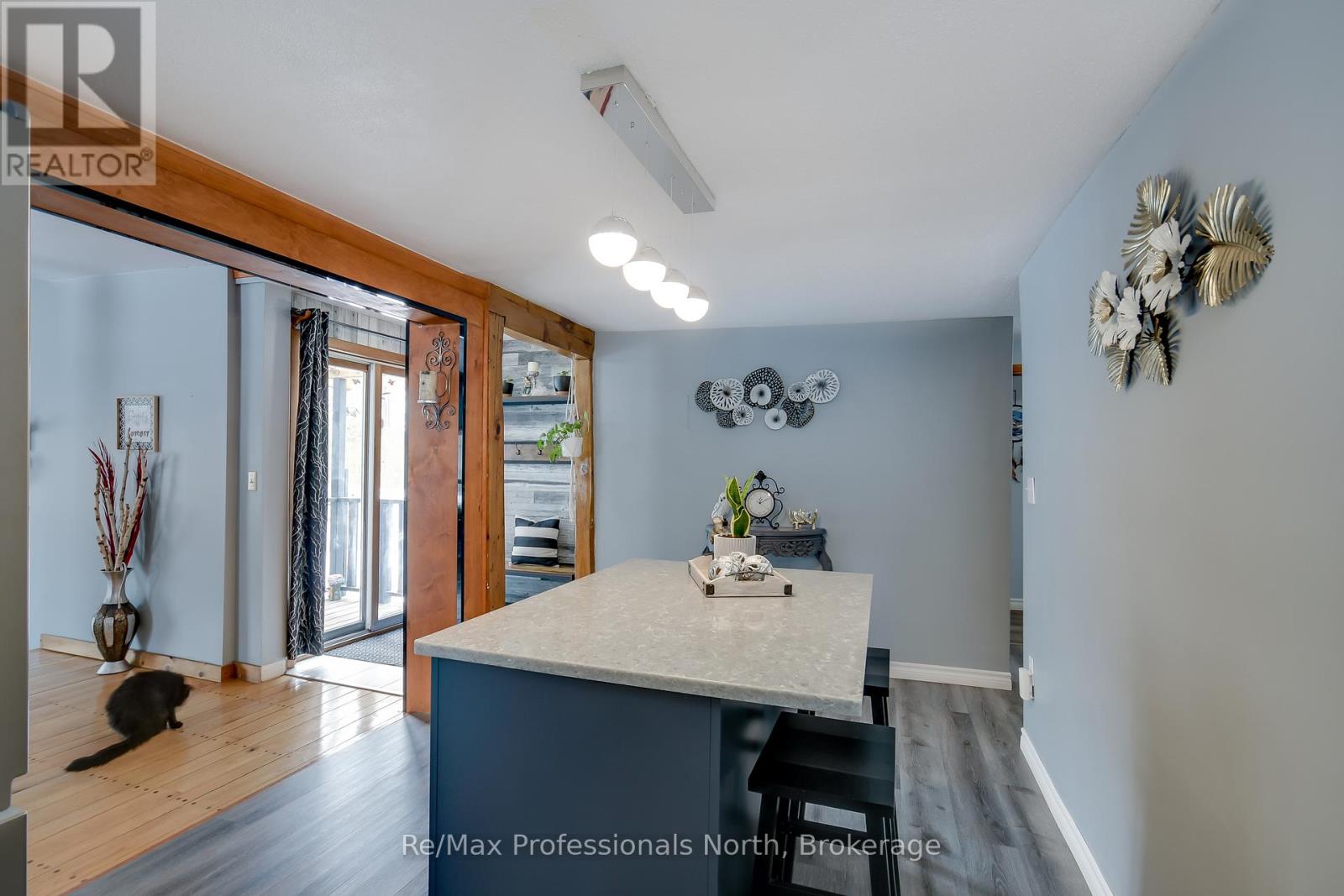 1017 Barlochan Road, Muskoka Lakes, Ontario  P1P 1R2 - Photo 12 - X13095340