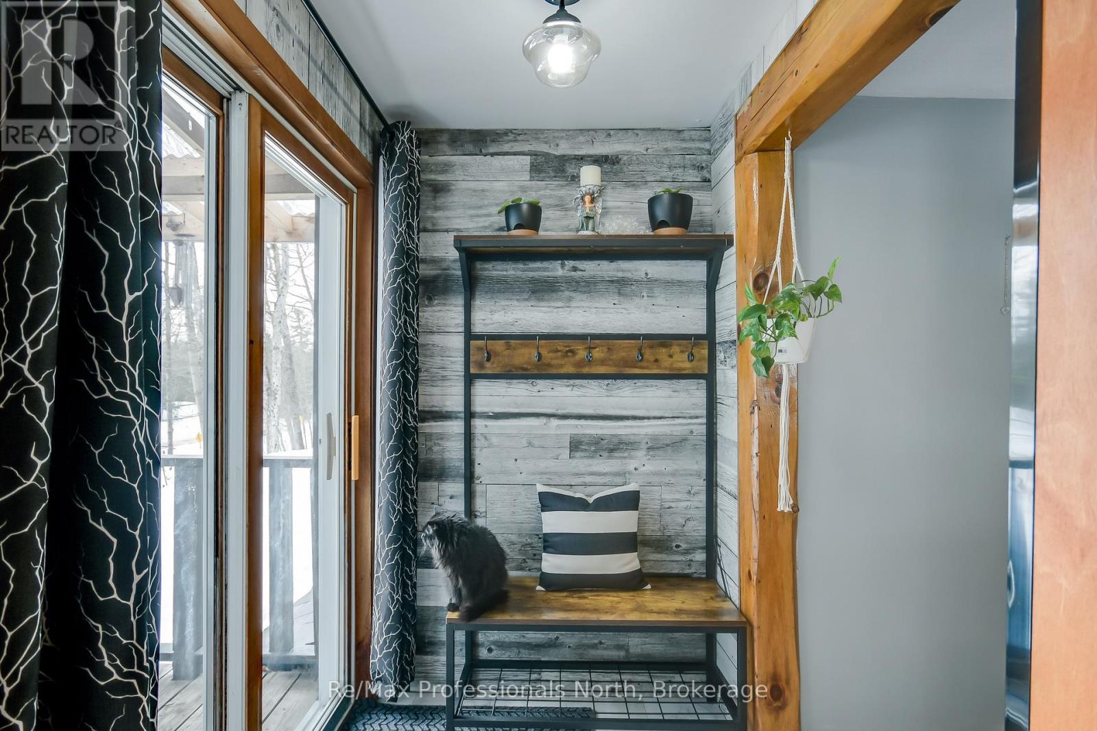 1017 Barlochan Road, Muskoka Lakes, Ontario  P1P 1R2 - Photo 15 - X13095340