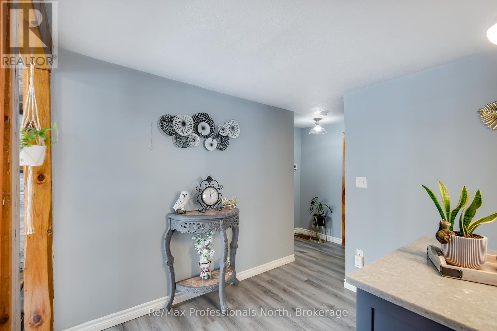 1017 Barlochan Road, Muskoka Lakes, Ontario  P1P 1R2 - Photo 16 - X13095340