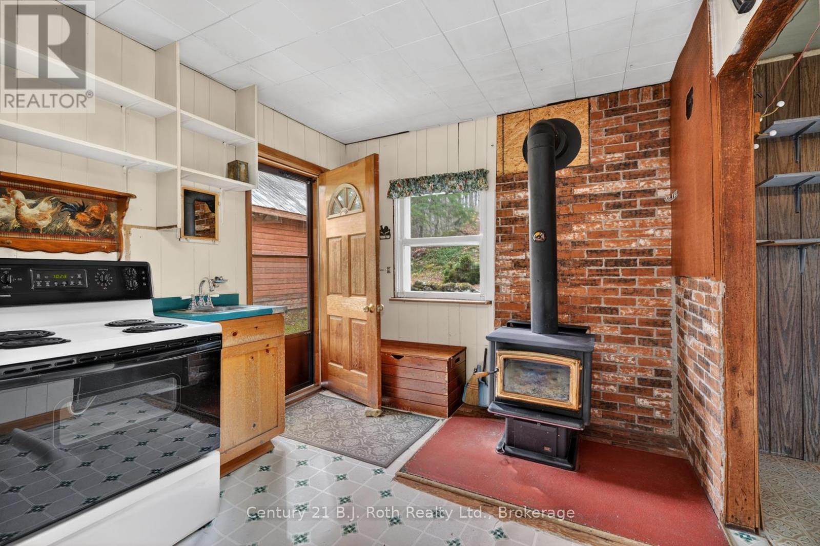 3640 Muskoka Rd 117 Road E, Lake Of Bays, Ontario  P0B 1A0 - Photo 3 - X13096488