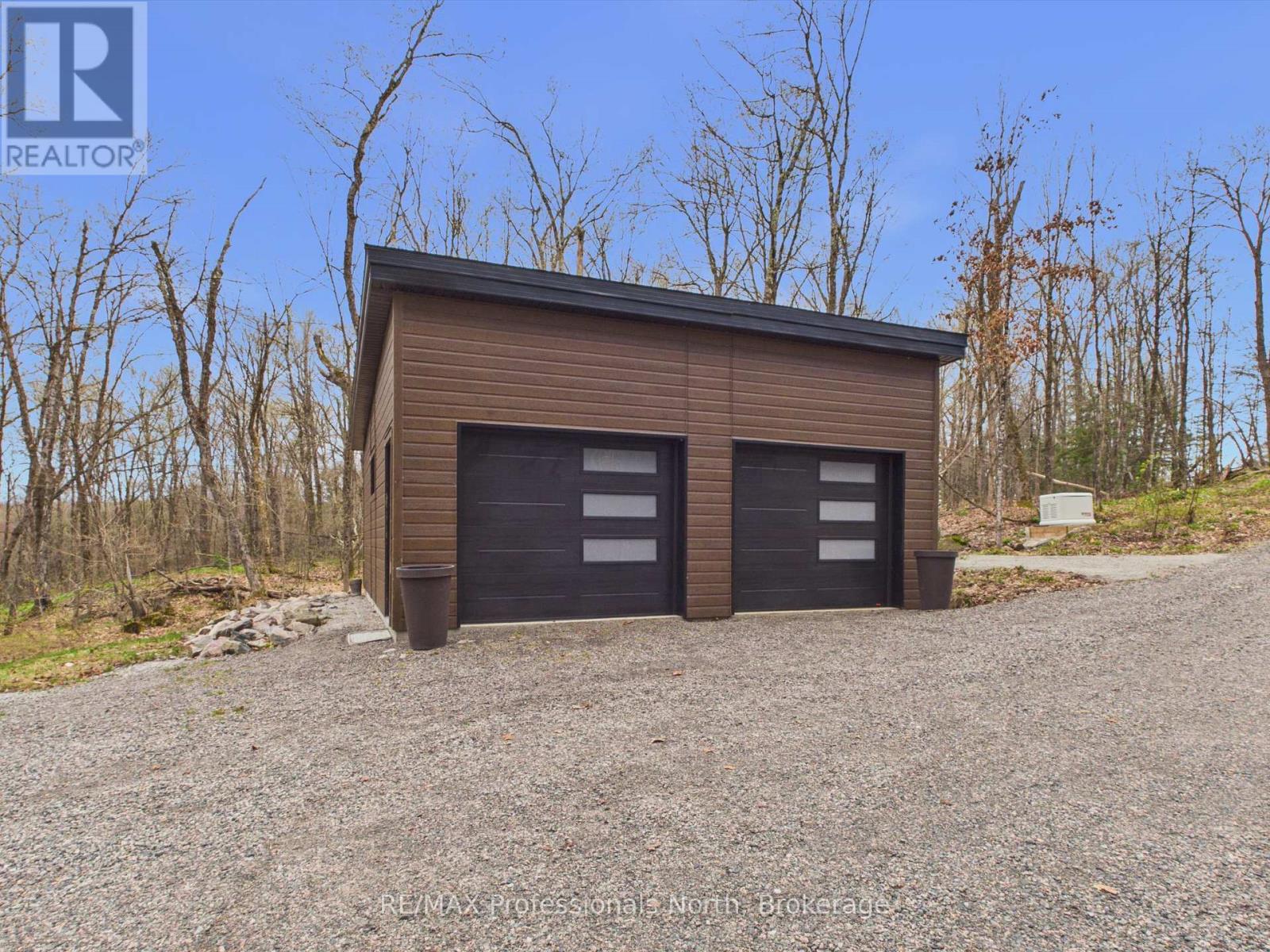 1011 Old Cottage Road, Bracebridge, Ontario  P1L 1X3 - Photo 10 - X13101120