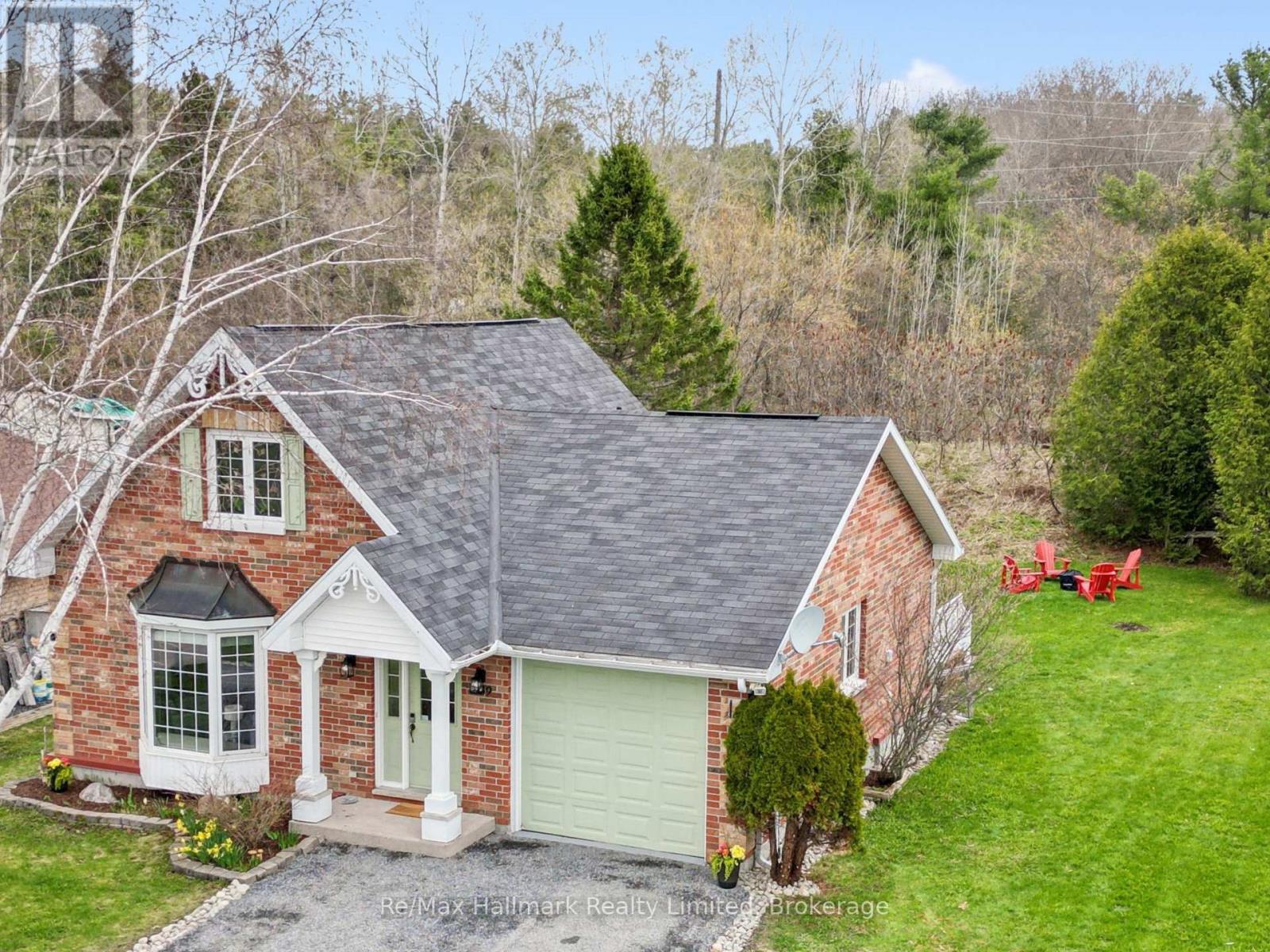 139 Milton Street, Bracebridge, Ontario P1L 2G4 - Photo 2 - X13101180