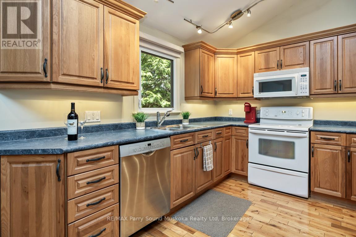 17 Tapatoo Trail, Seguin, Ontario P2A 0B2 - Photo 25 - X13104064