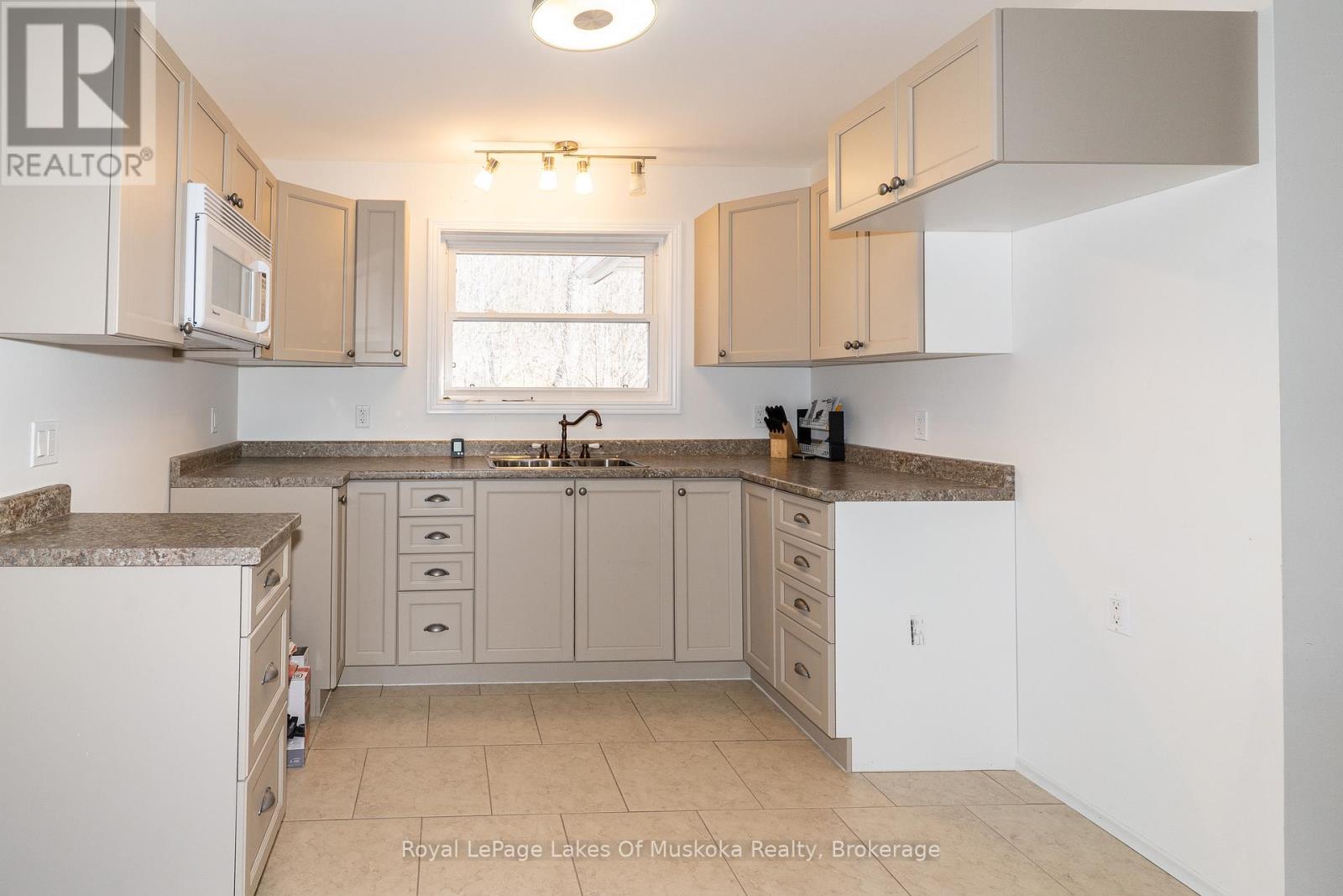 3511 Brunel Road, Lake Of Bays, Ontario  P0B 1A0 - Photo 8 - X13106762