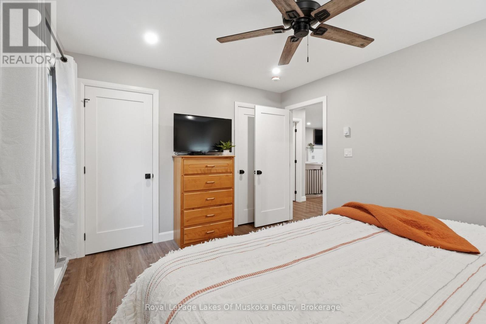 12 Manominee Street, Huntsville, Ontario  P1H 1H2 - Photo 12 - X13109850