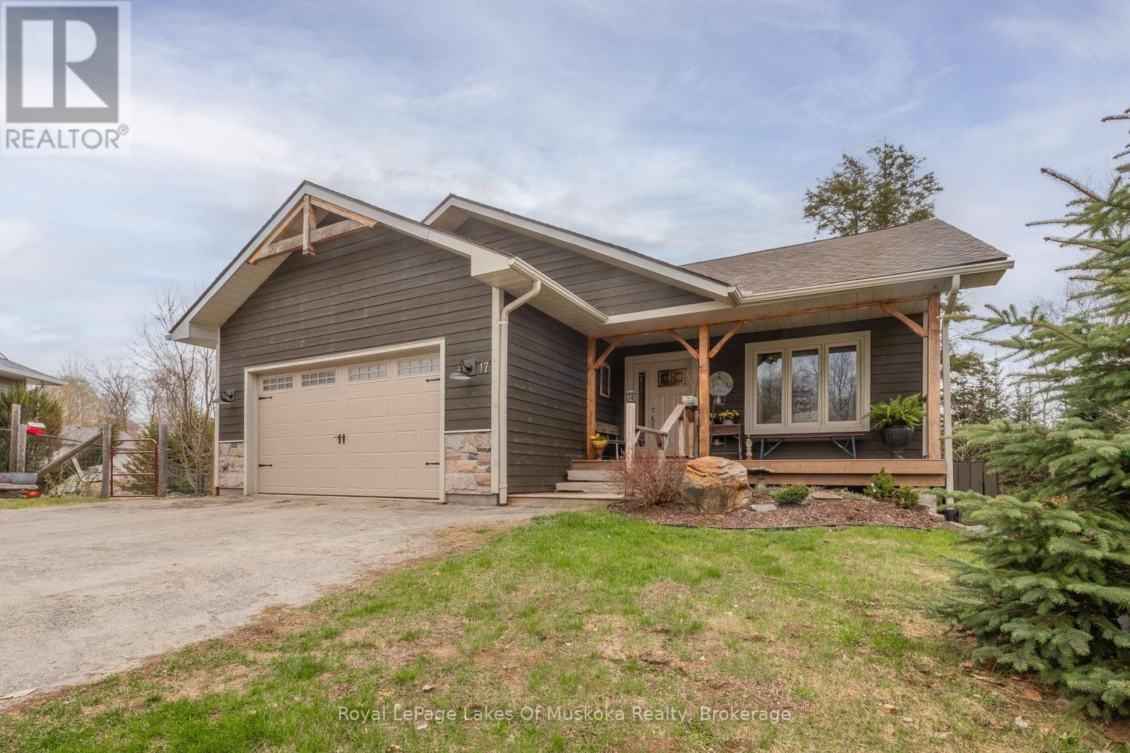 17 Hart Court, Huntsville, Ontario P1H 1T6 - Photo 1 - X13109952
