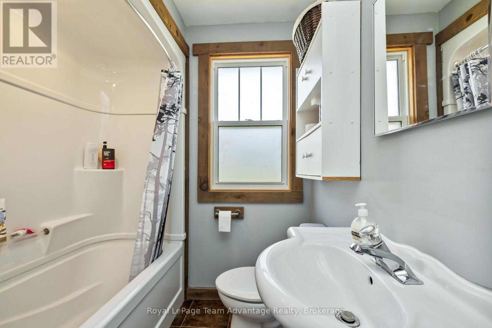 2 Meadow Street, Parry Sound, Ontario  P2A 2L9 - Photo 11 - X13112010