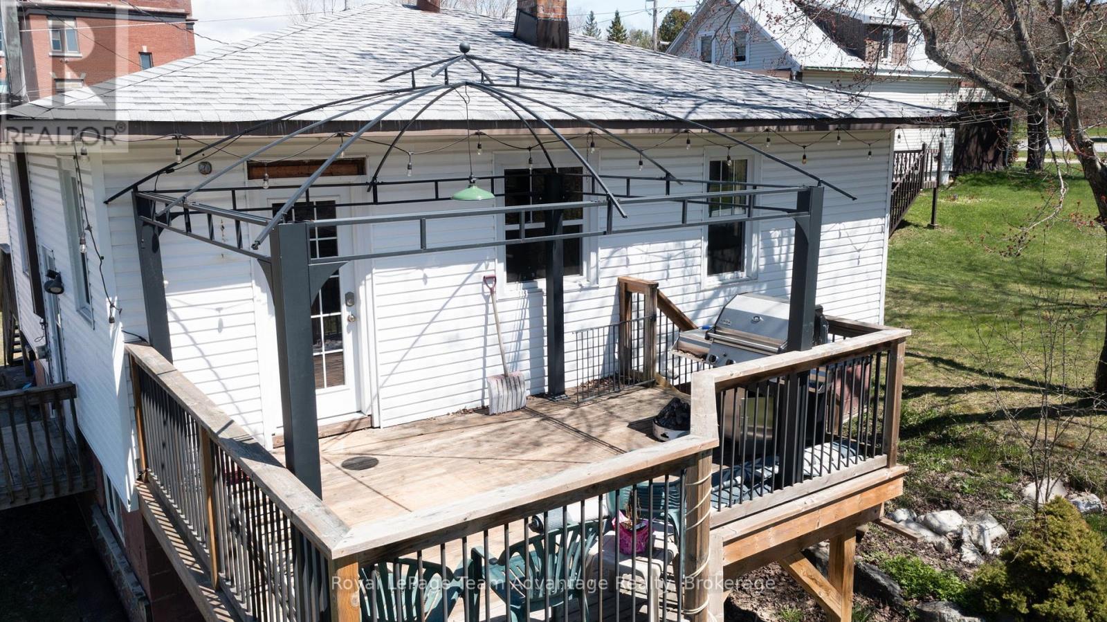 2 Meadow Street, Parry Sound, Ontario  P2A 2L9 - Photo 19 - X13112010