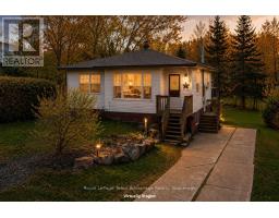 2 MEADOW STREET, Parry Sound, Ontario