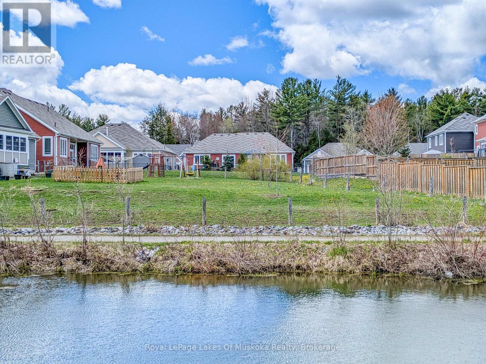6 Fawnbrook Court, Bracebridge, Ontario P1L 0A3 - Photo 3 - X13115480