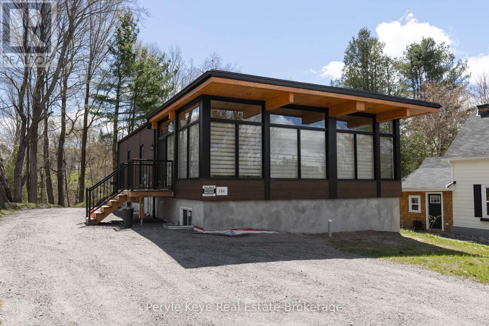 144 Shier Street, Bracebridge, Ontario P1L 1H1 - Photo 4 - X13115548