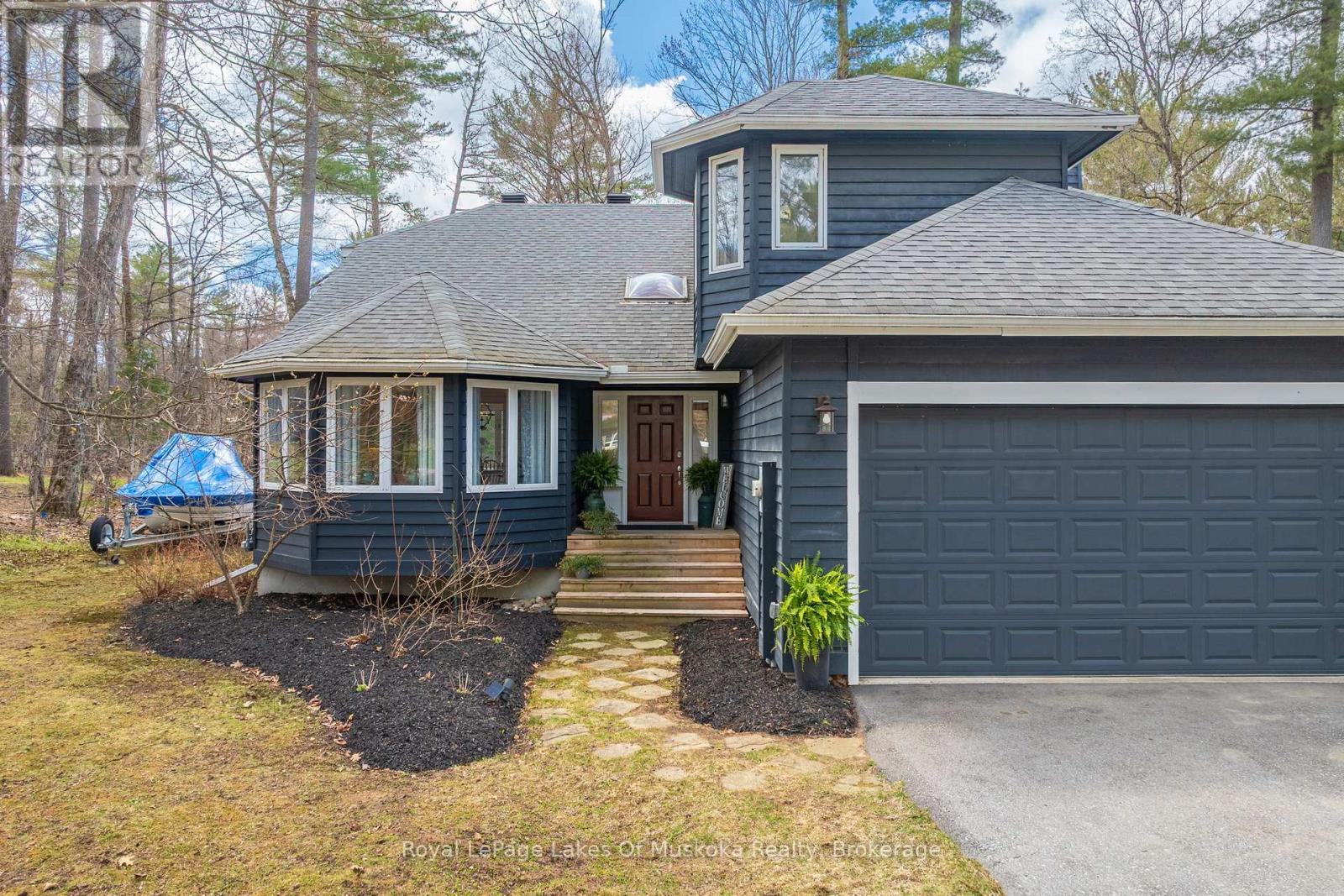 84 Clarke Crescent, Huntsville, Ontario P0B 1L0 - Photo 1 - X13116158